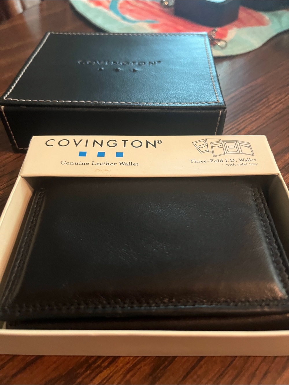 Covington Black Leather Three-Fold Card & Key Holder